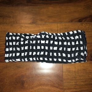 Strapless bikini top